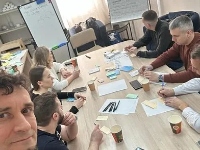 Вадим Фогель ведёт продуктовую сессию для компании IT-Construct: поиск новых продуктов и рынков